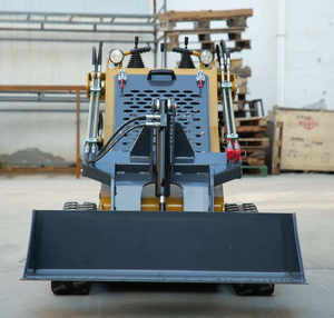 Nouvelle mini-chargeuse compacte 2025 de 23 CV avec moteur MAN, couple de charge élevé et vitesse de 3,5 mph - Product Image 2