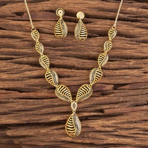 Très demandé élégant plaqué or classique noir Cz collier ensemble 58265 bijoux de luxe en Inde - Product Image 1