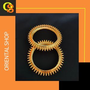 Bracelets de vente en gros avec des bracelets de forme ronde en métal doré 22 ct derniers modèles à vendre par les exportateurs - Product Image 2