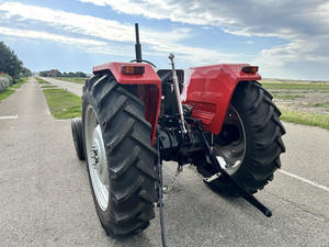 รถแทรกเตอร์ Massey Ferguson290 คุณภาพดีเยี่ยม รถแทรกเตอร์ Massey Ferguson 385 ขับเคลื่อน 4 ล้อ และรถแทรกเตอร์ Massey Ferguson MF 375 - Product Image 6