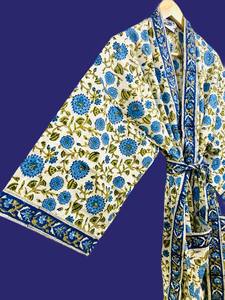 Robe kimono bohème grande taille à imprimé floral bleu, longue et légère, idéale pour le spa, cadeau - Product Image 3