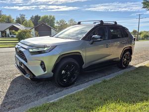 <span class=keywords><strong>Toyota</strong></span> <span class=keywords><strong>RAV4</strong></span> <span class=keywords><strong>XSE</strong></span> 2.5P HV ECVT AWD SUV 2025 d'occasion en parfait état – Expédition mondiale - Product Image 6