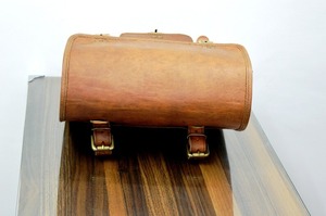 오토바이 다크 브라운 가죽 파우치 안장 패니어 <span class=keywords><strong>2</strong></span> 가방 - Product Image 4