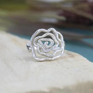 Anillo Espiral Cristiano de Plata de Ley para Mujer, Estilo Boho, Grueso, Ecológico, con Diseño de Espiral, Regalo Único para Mamá - Product Image 1