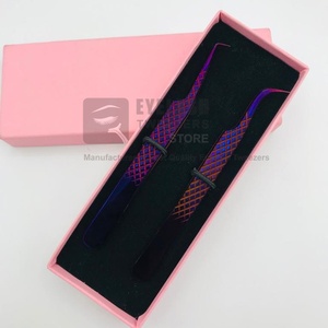 Pince à cils professionnelle en acier inoxydable violet personnalisée poignée en diamant à 90 degrés fort volume de cils incurvés à 90 degrés - Product Image 3