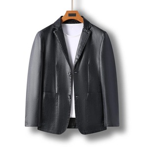 Chaqueta de PU de imitación informal de diseñador para hombre de grado superior, nueva colección de Otoño Invierno, abrigos negros para motocicleta, estampado de tela de lona fina - Product Image 2