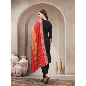 Kurta en satin de soie pure brodée bleu marine pour femme, col rond, manches trois quarts et pantalon, avec dupatta inclus - Product Image 3