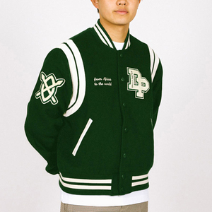 Veste universitaire pour homme personnalisable, écologique, imperméable, coupe-vent, style gothique, polyester/coton, service OEM/ODM, fabriqué au Pakistan - Product Image 2