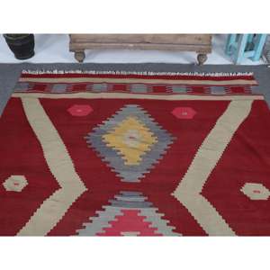 พรมคิลิมวินเทจขนาด 5.5x8.8 ฟุต ลายสัตว์สีแดง พรมตุรกีทำจากขนสัตว์ - Product Image 3