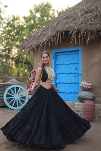 Último diseñador Pure Heavy Rayon Gamthi Kodi Work Lehenga Choli por FabZone Indian & Pakistani Clothing - Product Image 3