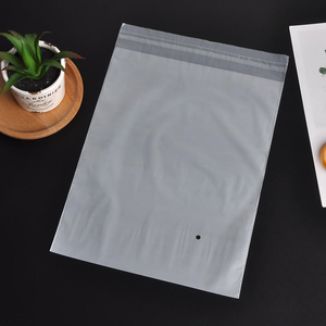 Sudadera Ligera de Algodón para Hombre y Mujer - Estampado Moderno, Duradera y Elegante para Salidas Casuales Diarias y Deportes - Product Image 5