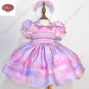 Venta al por mayor de alta calidad princesa bebé niña Arco Iris vestido estilo Formal Smocked y bordado técnica hecha de poliéster/algodón - Product Image 6