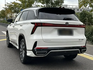 SUV CS75 Plus 1.5T 2024 Usado en Buen Estado, Tracción Delantera FWD - Product Image 4