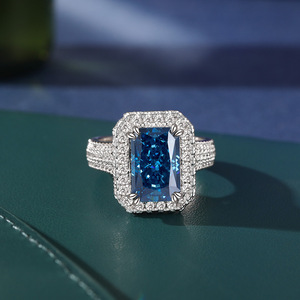 Jeulia Captivating Brilliance <b>Emerald</b> Cut Halo <b>Ring</b> Rose Gold Plated Sterling <b>Silver</b> Anniversary Fashion <b>Ring</b> - Product Image 4