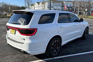 Dodge Durango SRT Hellcat Plus 2021, propre, sans accident, conduite à gauche/droite - Product Image 2