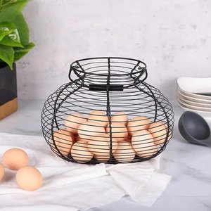 Panier à oeufs en fil de fer noir de meilleure qualité Panier de rangement de table en métal en fer forgé de forme ronde avec poignée - Product Image 1