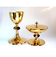 Ciboire en laiton traditionnel, nouveau design, pour les services de communion chrétienne, ciboire en laiton gravé, conçu pour l'église.