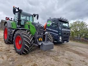 Puissant tracteur agricole d'occasion Fendt 208 V Vario 150HP 100HP 75HP tracteurs à roues agricoles en stock - Product Image 5