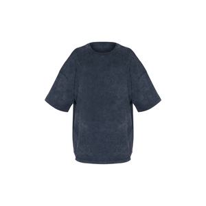 Camiseta de Mujer con Efecto Desgastado, 200GSM, Algodón Pesado, Estilo Casual Oversize, Moda Urbana, Fabricante OEM de Marca Privada - Product Image 5