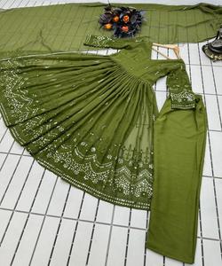 Robe de travail indienne pakistanaise ethnique pour dames disponible en gros au prix le plus bas avec broderie en georgette et vêtement Dupatta - Product Image 6