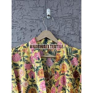 Kimono indien fait à la main en coton pour femmes élégant coton fleur imprimé vêtements de nuit pour la saison d'été à la maison - Product Image 4
