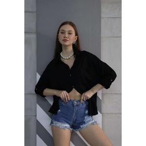 Camicia da donna nera Oversize avvolta | Camicia da donna nera Oversize rugosa