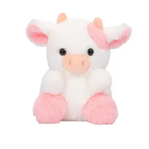 Animal en peluche jouet nouveau design fraise vache envoyer un cadeau belle fraise vache en peluche cadeau pour les filles et les enfants