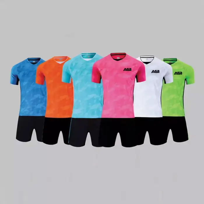 Snel Droog Ademende Groothandel Club Trainingspak Voetbal Jersey Winter Voetbaljas Voetbal Uniform Voetbal Sweatshirt Trainingspak