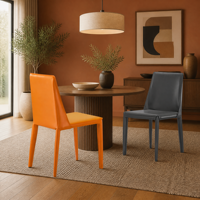 Chaise de salle à manger entièrement rembourrée en cuir avec pieds carrés effilés