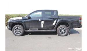 LC200 USADO 2024-2025, Tracción en las Cuatro Ruedas, Asientos de Cuero, ACC, Volante a la Izquierda, SUV Diésel, Techo Panorámico, Listo para Enviar desde Japón - Product Image 3