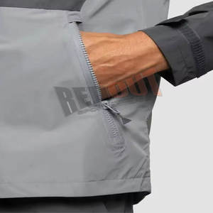 Veste coupe-vent de sport, vêtement d'entraînement léger, veste coupe-vent fabriquée au Pakistan - Product Image 5