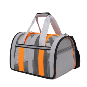 Bolsa de Transporte para Perros de Lujo, Ligera, de Poliéster, para Viajes y Aventuras al Aire Libre, con Diseño Ventilado, de Proveedor Vietnamita - Product Image 3