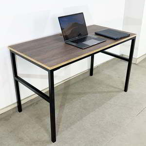 Escritorio para Computadora HOBP025 con Patas en Forma de U de Madera Contrachapada, Diseño Elegante para el Hogar o la Oficina - Product Image 3