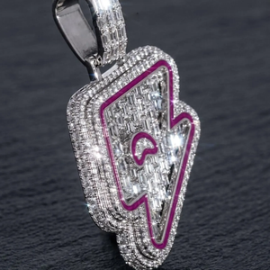 Colgante de Lujo VVS Moissanite con Diamantes Corte Baguette Brillantes, Estilo Hip Hop, Plata de Ley 925, Colgante de Alta Gama - Product Image 1