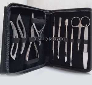 ชุดทำเล็บมือและเล็บเท้าสแตนเลสแบบมืออาชีพ มาใหม่ พร้อมอุปกรณ์ดูแลเล็บและกระเป๋าเก็บของ ปรับแต่งสีและขนาดได้ - Product Image 1