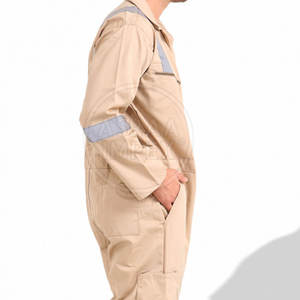 Uniformes de sécurité personnalisables avec bande réfléchissante pour les travailleurs en plein air Vêtements de travail de sécurité légers et respirants - Product Image 6