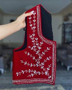 Veste pour femme ornée de perles avec influence turque - Product Image 4