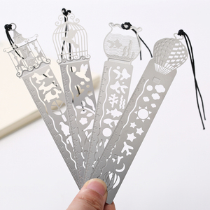 Mikailan-<span class=keywords><strong>Regla</strong></span> de marcapáginas de metal, 4 formas creativas huecas con cadena para leer, medir, estudiar, papelería - Product Image 6