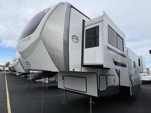 Meilleure vente : Nouveau et confortable 2025 Forest River Wildwood Heritage Glenn 36FL - Product Image 2