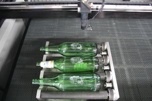Machine de découpe laser CO2 à 4 têtes, idéale pour l'artisanat, le travail du bois et les applications industrielles, graveur de verre 1390 1610 - Product Image 3