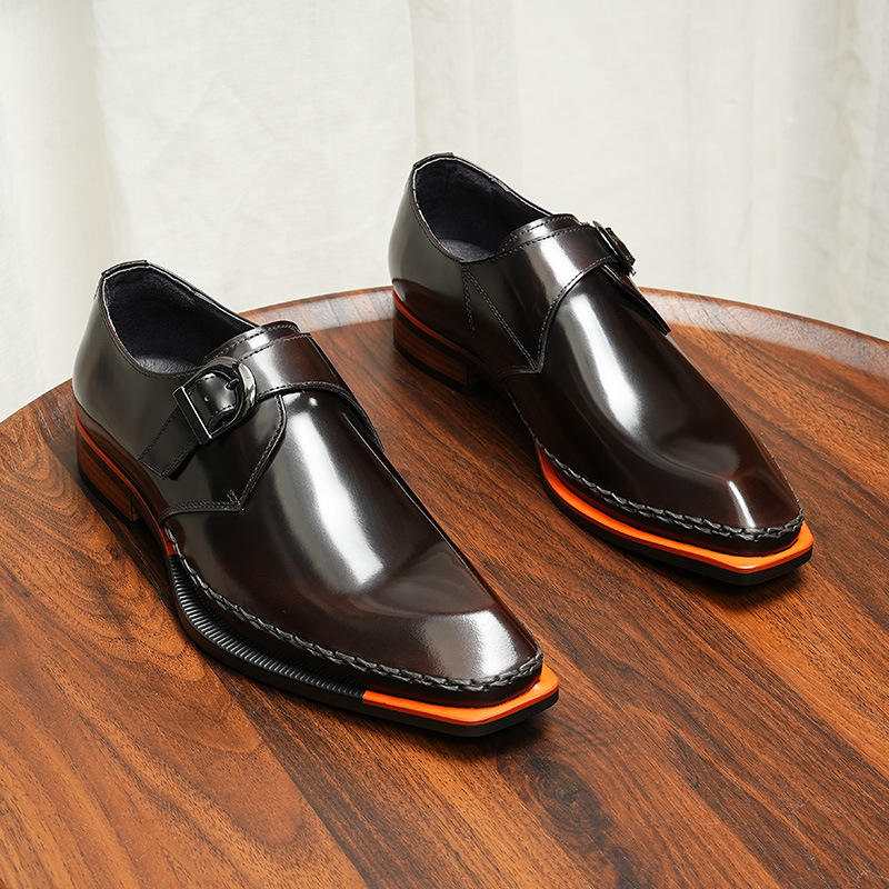 สีน้ำตาล