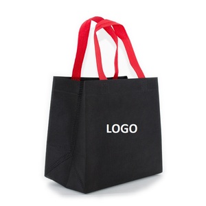 Ligero y sostenible: 30-100 GSM PP bolsa no tejida para uso diario fabricada en Vietnam - Product Image 4