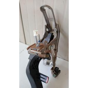 Pedale della Frizione per TOYOTA Serie Yaris (17>20) 1KR - Product Image 3