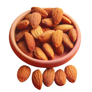 Almendras sin cáscara de alta calidad para la industria de la confitería y comerciantes al por mayor - Product Image 1