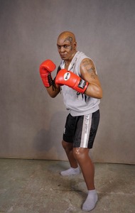 Statua in Silicone Iper-Realistica a Grandezza Naturale di Mike <span class=keywords><strong>Tyson</strong></span>, Scultura in Cera Personalizzata per Musei della Leggenda del Pugilato - Product Image 2