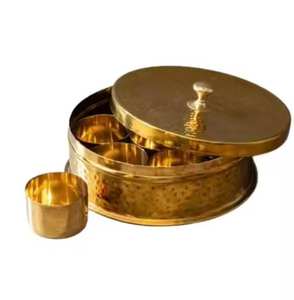 Boîte à épices artisanale en bois et en laiton à trois compartiments avec cuillère et plateau pour le rangement de la cuisine, ensemble de service pour les noix pour les maisons de luxe - Product Image 5