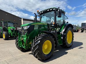Tractor Agrícola Usado JOHN DEERE de 90HP con Tracción en las 4 Ruedas, Transmisión de Engranajes, Bomba y Cojinete - Product Image 4