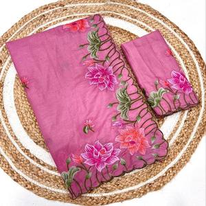 Sari en tissu de mousse pure VASTRA COTTAGE, broderie florale de qualité supérieure et bordure en travail de découpe avec blouse pour mariage, fête festive - Product Image 3