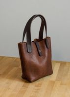 Tas Tangan Wanita Kulit Asli BS INTERNATIONAL, Ritsleting, Tahan Lama, Portabel, 2-2.9L, Dua Pegangan, Tali Tunggal, Sedang Tren