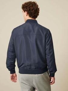 Marque privée Vêtements d'extérieur Collection hiver Vestes en gros OEM Taille adulte Hommes en vrac Mode de rue Blousons bombardiers - Product Image 2